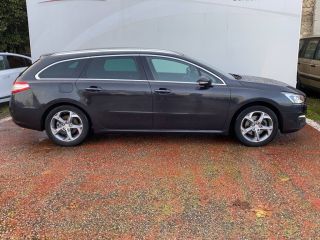 33110 : Hyundai Bordeaux Nord Le Bouscat - Sipa Automobiles - PEUGEOT 508 SW Féline - 508 - GRIS FONCE - Boîte manuelle - Diesel