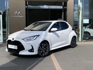 59640 : Hyundai Dunkerque - Europ&#039;Auto - TOYOTA Yaris - Yaris - Blanc Lunaire (N) - Traction - Hybride : Essence/Electrique