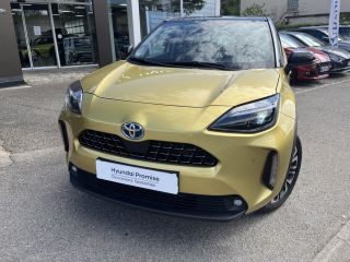 38200 : Hyundai Vienne - Groupe Central Autos - TOYOTA YARIS CROSS HYBRIDE Collection - YARIS CROSS - Jaune - Automate à fonct. Continu - Essence / Courant électrique