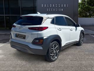 83130 : Hyundai Toulon - Autodif SAS - Groupe BALDASSARI - HYUNDAI KONA HYBRID Executive - KONA - BLANC - Automate sequentiel - Essence / Courant électrique