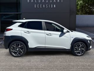 83130 : Hyundai Toulon - Autodif SAS - Groupe BALDASSARI - HYUNDAI KONA HYBRID Executive - KONA - BLANC - Automate sequentiel - Essence / Courant électrique