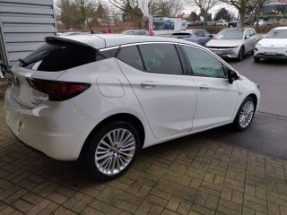 59650 : Hyundai Lille Villeneuve-d&#039;Ascq - V2 Automobiles - OPEL ASTRA SPORTS TOURER Innovation - ASTRA K - Blanc - Boîte manuelle - Diesel