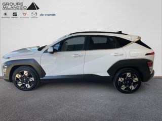 13300 : Hyundai Salon de Provence - Cap Milanesio - HYUNDAI KONA Creative - KONA (02/2023) - Blanc - Automate sequentiel - Essence / Courant électrique