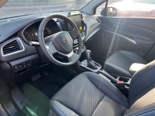 89100 : Hyundai Sens - APS - SUZUKI S-Cross - S-Cross - Titan Dark Gray métallisée - Traction - Essence/Micro-Hybride