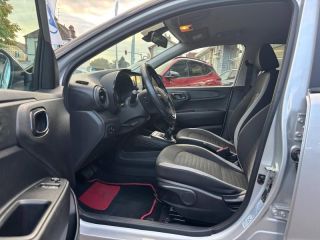 89100 : Hyundai Sens - APS - HYUNDAI i10 - i10 - Sleek Silver Métal/Toit/rétros Black - Traction - Essence