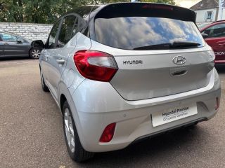 89100 : Hyundai Sens - APS - HYUNDAI i10 - i10 - Sleek Silver Métal/Toit/rétros Black - Traction - Essence
