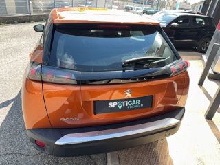 04100 : Hyundai Manosque - Pedinielli - PEUGEOT 2008 Active Pack - 2008 II - METALLISE ORANGE FUSION - Boîte manuelle - Essence sans plomb