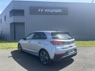 41000 : Hyundai Blois - Mondial Auto - HYUNDAI i30 - i30 - Shimmering Silver Métal - Traction - Essence/Micro-Hybride