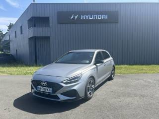 41000 : Hyundai Blois - Mondial Auto - HYUNDAI i30 - i30 - Shimmering Silver Métal - Traction - Essence/Micro-Hybride