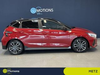 57100 : Hyundai Thionville - Théobald Automobiles - HYUNDAI i20 - i20 - Dragon Red Métal/Toit/rétro Black - Traction - Essence/Micro-Hybride