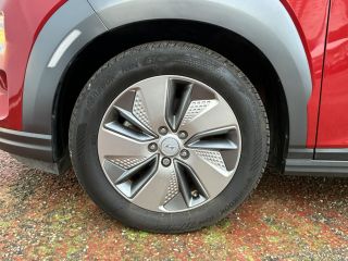 33110 : Hyundai Bordeaux Nord Le Bouscat - Sipa Automobiles - HYUNDAI KONA ELECTRIC Creative - KONA ELECTRIC (07/2018-12/2020) - ROUGE FONCE - Automate à fonct. Continu - Courant électrique