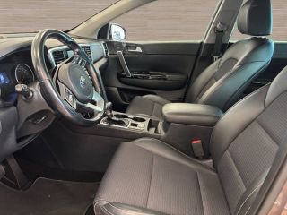 83130 : Hyundai Toulon - Autodif SAS - Groupe BALDASSARI - KIA SPORTAGE Design - SPORTAGE IV - Marron - Automate sequentiel - Diesel