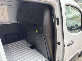 04100 : Hyundai Manosque - Pedinielli - FIAT DOBLO FOURGON  - DOBLO III - Blanc - Boîte manuelle - Diesel