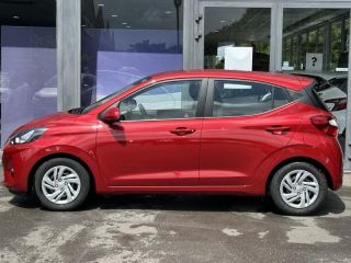 57100 : Hyundai Thionville - Théobald Automobiles - HYUNDAI i10 - i10 - Dragon Red Métal - Traction - Essence