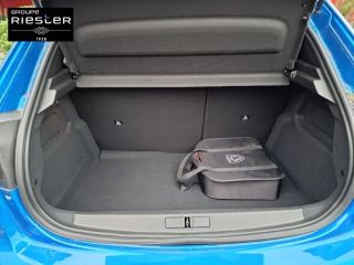 77600 : Hyundai Bussy-Saint-Georges - Protea by Riester - PEUGEOT 208 ELECTRIQUE Allure Pack - 208 ELECTRIQUE II - Bleu - Automate à fonct. Continu - Courant électrique