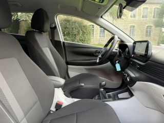 62360 : Hyundai Boulogne-sur-Mer - Garage Du Château - HYUNDAI i20 Intuitive - i20 III - Gris - Boîte manuelle - Essence sans plomb