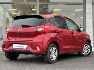 57200 : Hyundai Sarreguemines - Theobald Automobiles - HYUNDAI i10 - i10 - Dragon Red Métal - Traction - Essence