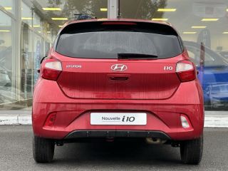 57200 : Hyundai Sarreguemines - Theobald Automobiles - HYUNDAI i10 - i10 - Dragon Red Métal - Traction - Essence