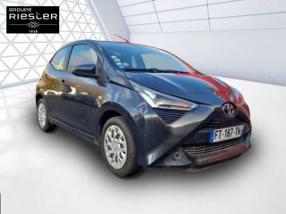 77600 : Hyundai Bussy-Saint-Georges - Protea by Riester - TOYOTA AYGO MC18 x-play - AYGO II - Gris - Boîte automatisée - Essence sans plomb