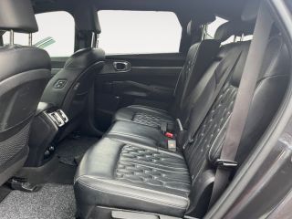 38200 : Hyundai Vienne - Groupe Central Autos - KIA SORENTO Premium - SORENTO IV - Gris - Boîte automatique - Essence / Courant électrique