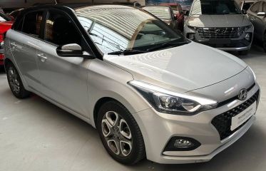 60740 : Hyundai Saint-Maximin - Protea by Riester - HYUNDAI i20 Edition #Style - i20 II - GRIS CLAIR - Boîte manuelle - Essence sans plomb