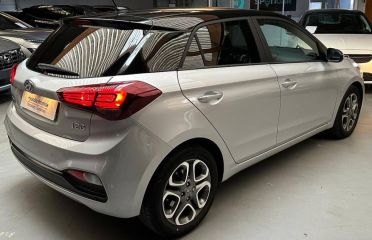 60740 : Hyundai Saint-Maximin - Protea by Riester - HYUNDAI i20 Edition #Style - i20 II - GRIS CLAIR - Boîte manuelle - Essence sans plomb