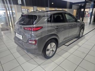 82005 : Hyundai Montauban - Pierre Guirado Automobiles - HYUNDAI Kona - Kona - Galactic grey r3g-try - Traction - Electrique