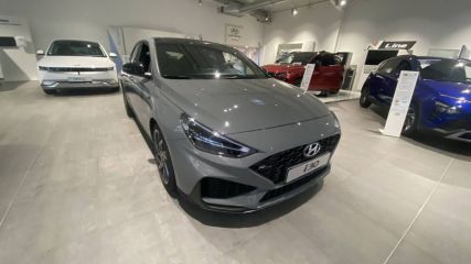 33140 : Hyundai Bordeaux Sud Villenave d&#039;Ornon - Sipa Automobiles - HYUNDAI i30 FASTBACK N Line - i30 III - SHADOW GREY - Boîte séquentielle - Essence sans plomb