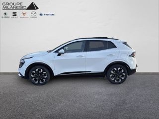 13730 : Hyundai Marignane - Cap Milanesio - KIA SPORTAGE Active - SPORTAGE V - Blanc - Boîte automatique - Essence / Courant électrique