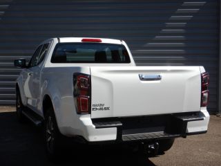 52000 : Hyundai Chaumont - Garage Michel Bazin - ISUZU D-Max - D-Max - Dolomite White nacré - Transmission intégrale enclenc - Diesel