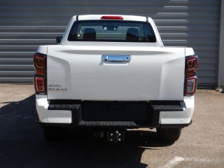 52000 : Hyundai Chaumont - Garage Michel Bazin - ISUZU D-Max - D-Max - Dolomite White nacré - Transmission intégrale enclenc - Diesel