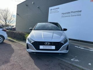 14100 : Hyundai Lisieux - Trajectoire Automobiles - HYUNDAI i20 - i20 - Sleek Silver Métal/Toit/rétros Black - Traction - Essence/Micro-Hybride