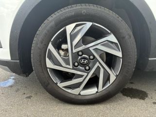 14100 : Hyundai Lisieux - Trajectoire Automobiles - HYUNDAI Bayon - Bayon - Atlas White - Traction - Essence