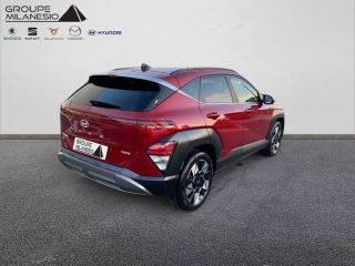 13300 : Hyundai Salon de Provence - Cap Milanesio - HYUNDAI KONA Creative - KONA (02/2023) - ULTIMATE RED - Automate sequentiel - Essence / Courant électrique