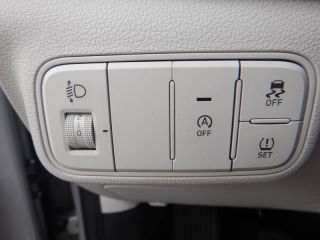 52000 : Hyundai Chaumont - Garage Michel Bazin - HYUNDAI i20 - i20 - Lumen Gray Métal - Traction - Essence