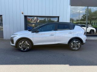 57685 : Hyundai Metz - Theobald Automobiles - HYUNDAI Bayon - Bayon - Lumen Gray Métal/Toit+rétros Black - Traction - Essence