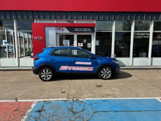 89100 : Hyundai Sens - APS - KIA Stonic - Stonic - Bleu Azur métallisé - Traction - Essence