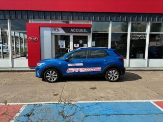 89100 : Hyundai Sens - APS - KIA Stonic - Stonic - Bleu Azur métallisé - Traction - Essence