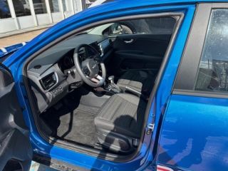 89100 : Hyundai Sens - APS - KIA Stonic - Stonic - Bleu Azur métallisé - Traction - Essence