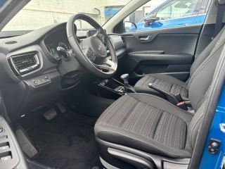 89100 : Hyundai Sens - APS - KIA Stonic - Stonic - Bleu Azur métallisé - Traction - Essence