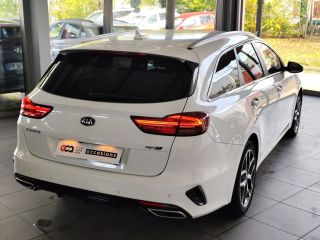 38300 : Hyundai Bourgoin-Jallieu - CENTRAL MOTOR LYON - KIA CEED SW GT Line - CEED III - Blanc - Boîte manuelle - Essence sans plomb