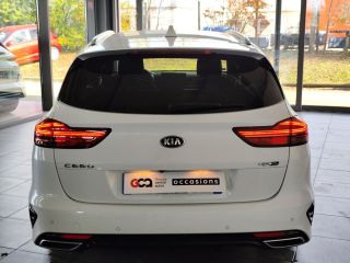 38300 : Hyundai Bourgoin-Jallieu - CENTRAL MOTOR LYON - KIA CEED SW GT Line - CEED III - Blanc - Boîte manuelle - Essence sans plomb