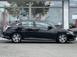 57200 : Hyundai Sarreguemines - Theobald Automobiles - HONDA Civic - Civic - Noir Cristal Nacré - Traction - Essence