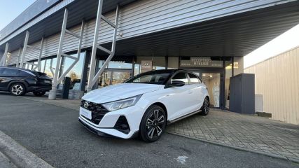 59650 : Hyundai Lille Villeneuve-d&#039;Ascq - V2 Automobiles - HYUNDAI i20  NLINE + NAV + BITON - i20 III - Blanc - Automate sequentiel - Essence sans plomb