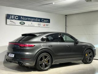 76000 : Hyundai Rouen - JFC by Mary Automobiles - PORSCHE CAYENNE COUPE Turbo S - CAYENNE III - Gris - Boîte automatique - Essence / Courant électrique