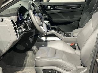 76000 : Hyundai Rouen - JFC by Mary Automobiles - PORSCHE CAYENNE COUPE Turbo S - CAYENNE III - Gris - Boîte automatique - Essence / Courant électrique