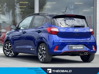 57200 : Hyundai Sarreguemines - Theobald Automobiles - HYUNDAI i10 - i10 - Intense Blue Métal/Toit/rétros Black - Traction - Essence
