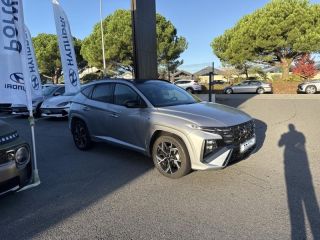 56000 : Hyundai Vannes - Park Lann Automobiles - HYUNDAI Tucson - Tucson - Shimmering Silver Métal - Traction - Hybride rechargeable : Essence/Electrique