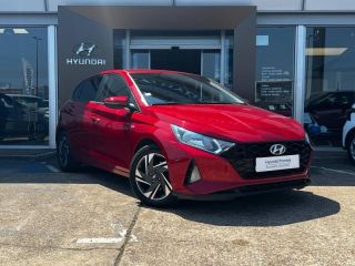 72100 : Hyundai Le Mans - GCH LE MANS - HYUNDAI i20 - i20 - Dragon Red Métal - Traction - Essence/Micro-Hybride