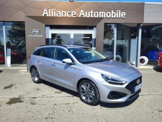 28600 : Hyundai Chartres - Alliance Automobile - HYUNDAI i30 SW - i30 SW - Shimmering Sylver métal - Traction - Essence